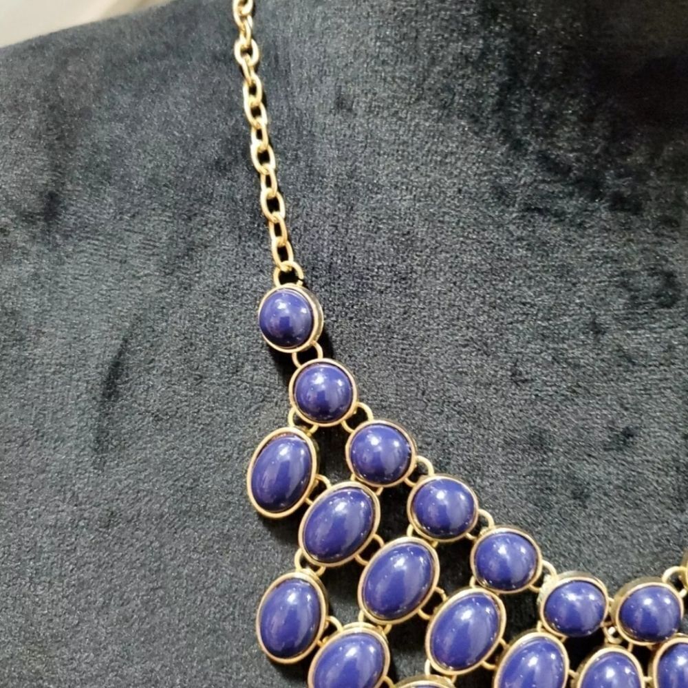 Blue Rhinestone Gold Chain Statement Necklace Vtg - Picture 4 of 8